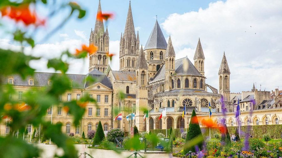 Architecture historique de Caen en Normandie.