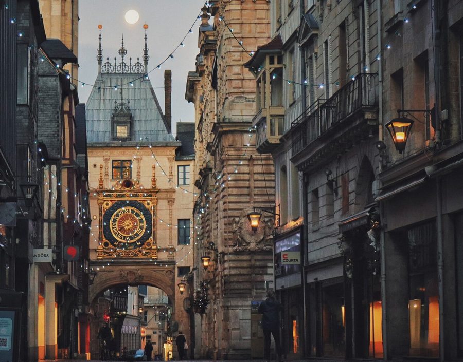 Le Gros-Horloge dans le centre historique de Rouen.